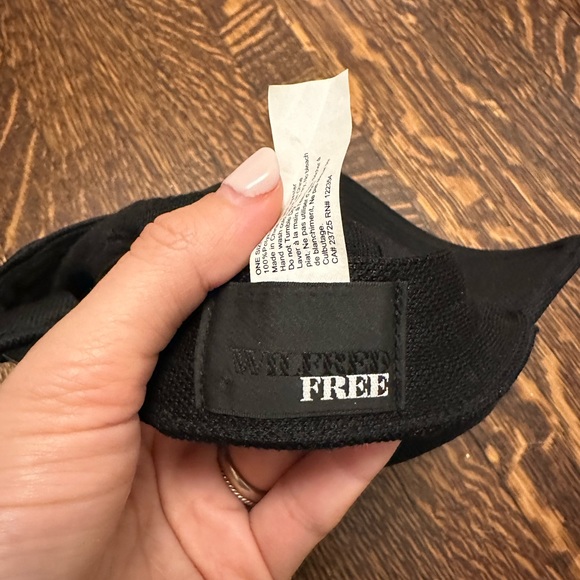 Wilfred Free black baseball cap - Picture 2 of 5
